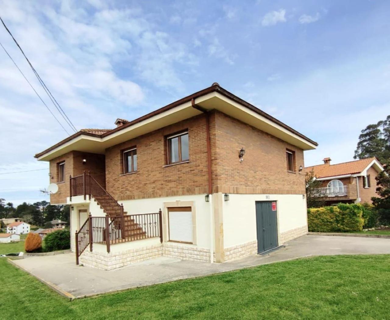 Casa Bahía Santander Villa Pedrena Bagian luar foto